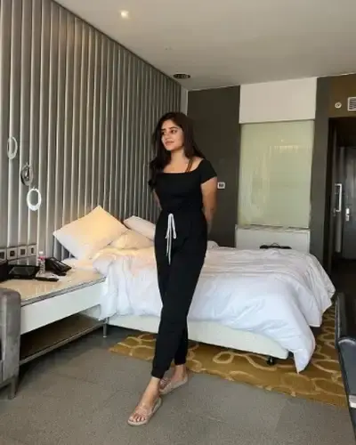 Call Girls Nasrullaganj Cash On Delivery